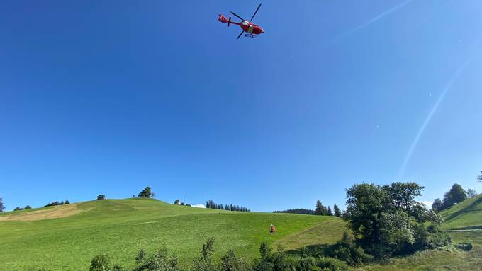 Gleitschirmunfall am Zugerberg: 82-Jähriger stürzt ab