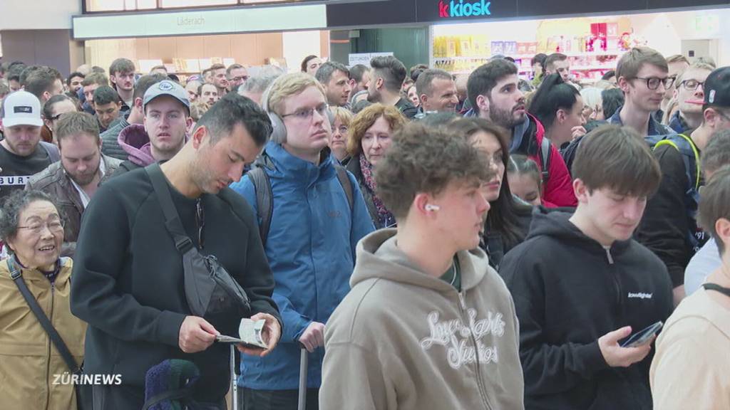 Grossandrang und Rekordzahlen am Flughafen