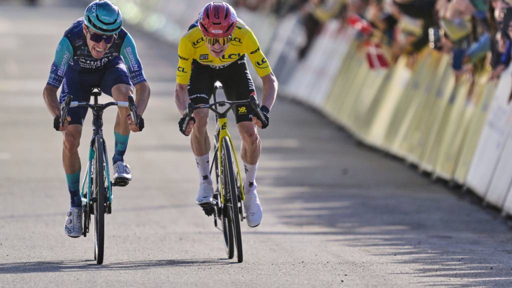 Jonas Vingegaard (rechts) überzeugt bei Paris-Nizza