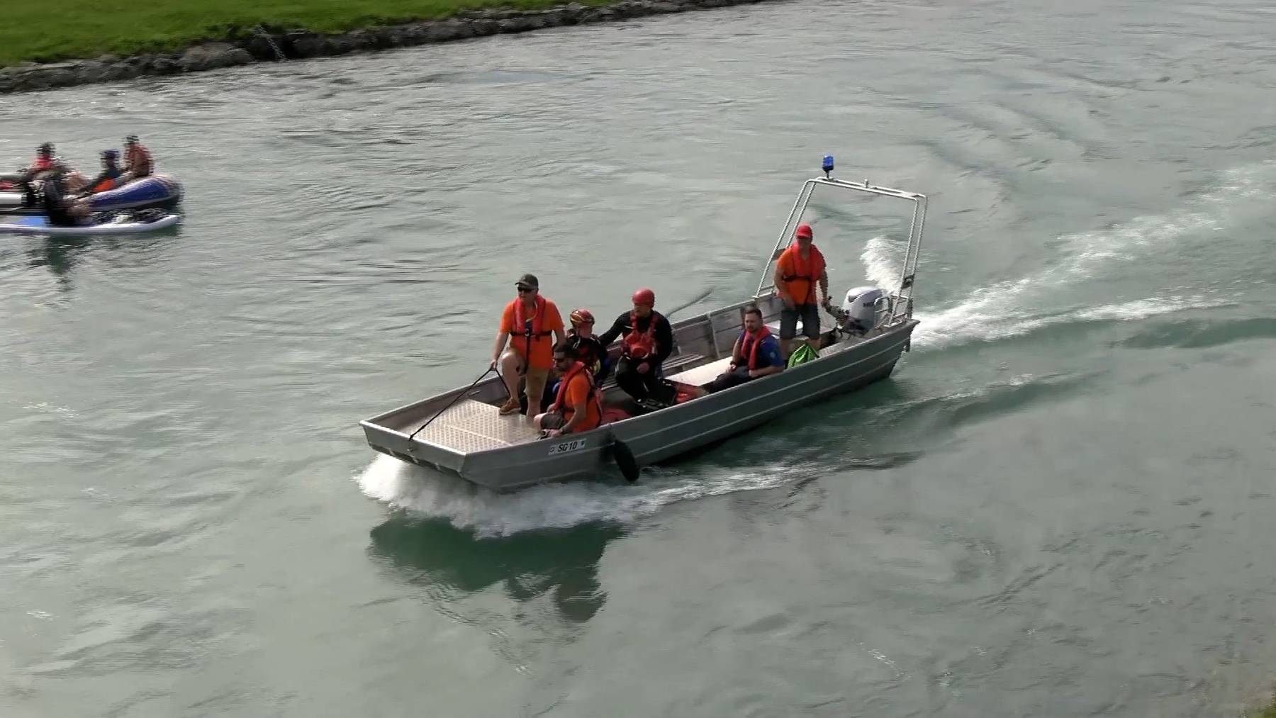 Thumb for Mann geht in der Linth bei Schänis unter – Behörden warnen vor Baden in Flüssen