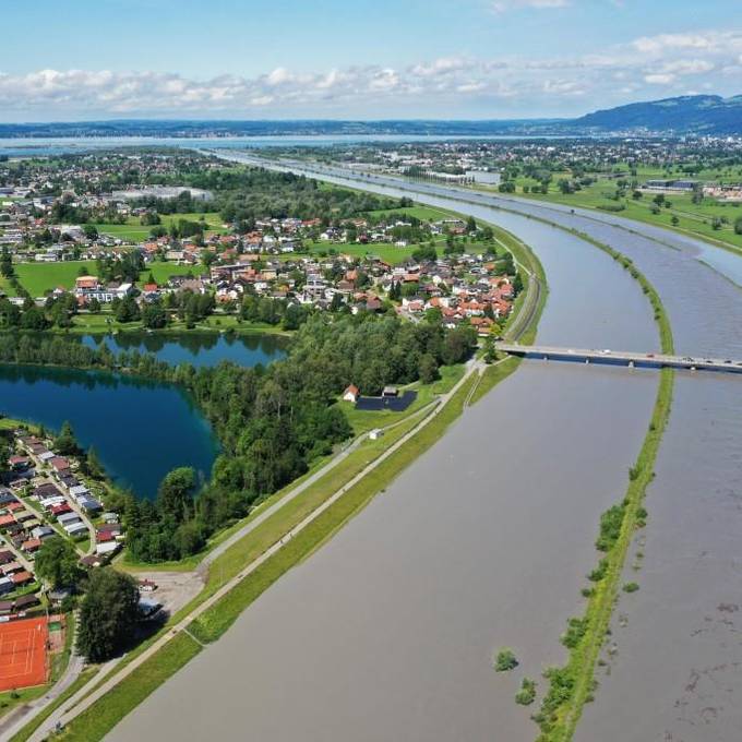 Rheinpegel sinkt - Bodenseepegel steigt