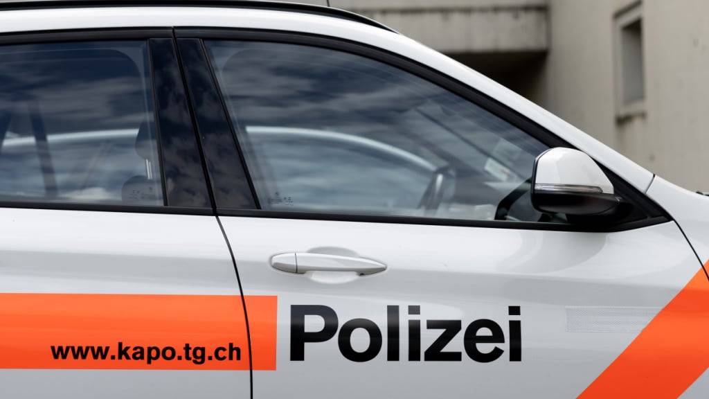 Die Thurgauer Kantonspolizei musste am Mittwochmorgen zu einem Arbeitsunfall ausrücken. (Archivbild)