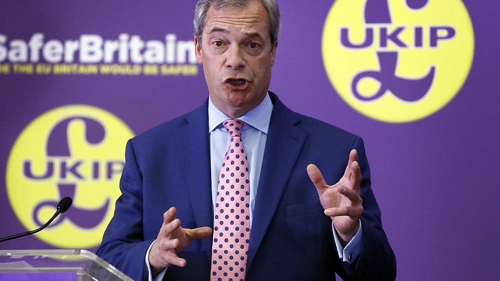 Hat in der EU-Frage noch eine knappe Mehrheit: Nigel Farage von der britischen Unabhängigkeitspartei Ukip. (Archivbild)