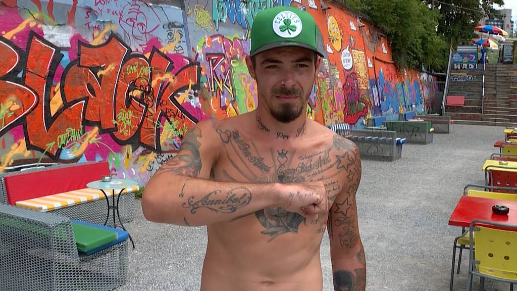  Karma, Tupac und Vierbeiner: Diese Geschichten stecken hinter Stefans Tattoos