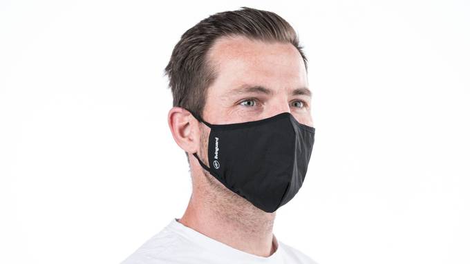 Zuger Firma stellt neuartige Masken mit Antivirus-Schutz her