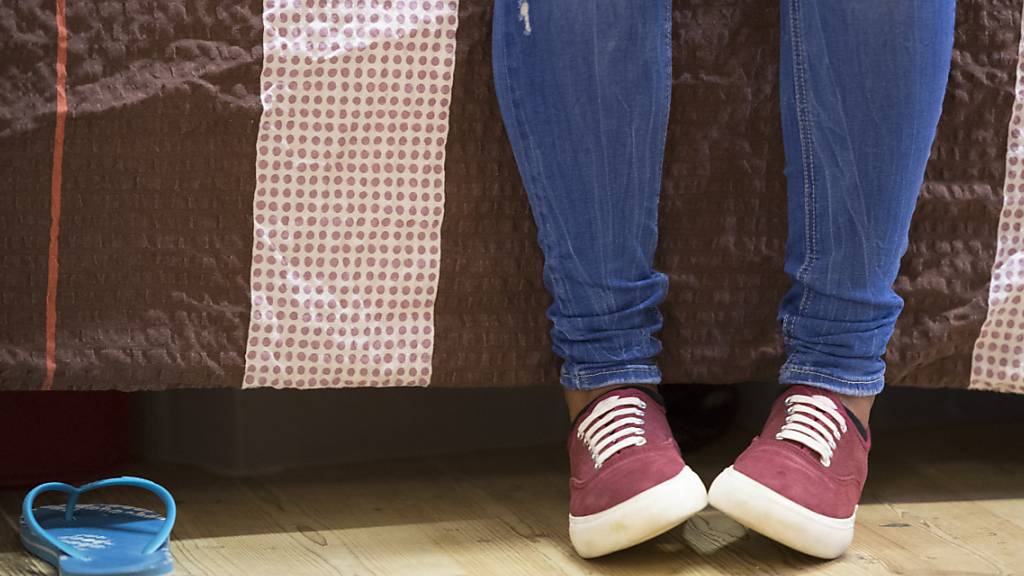 Der Kanton Glarus kann Wohnraum in Luchsingen als Unterkunft für Asylbewerberinnen und Asylbewerber mieten. (Symbolbild)