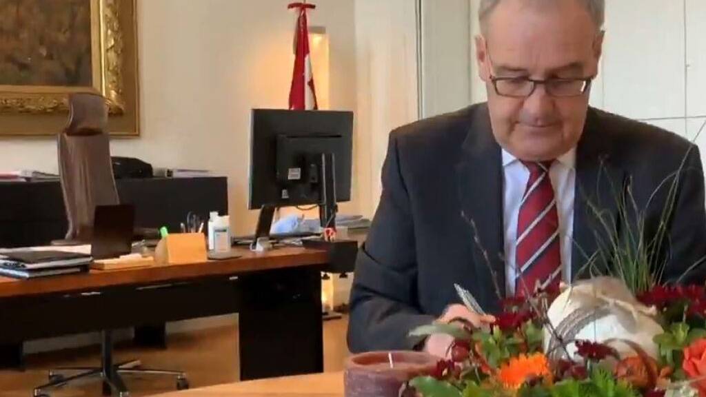 Bundespräsident Guy Parmelin hat auf der Webseite lichtschenken.ch eine Botschaft zu Ostern veröffentlicht.