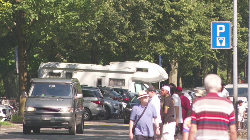 Camper auf öffentlichen Parkplätzen