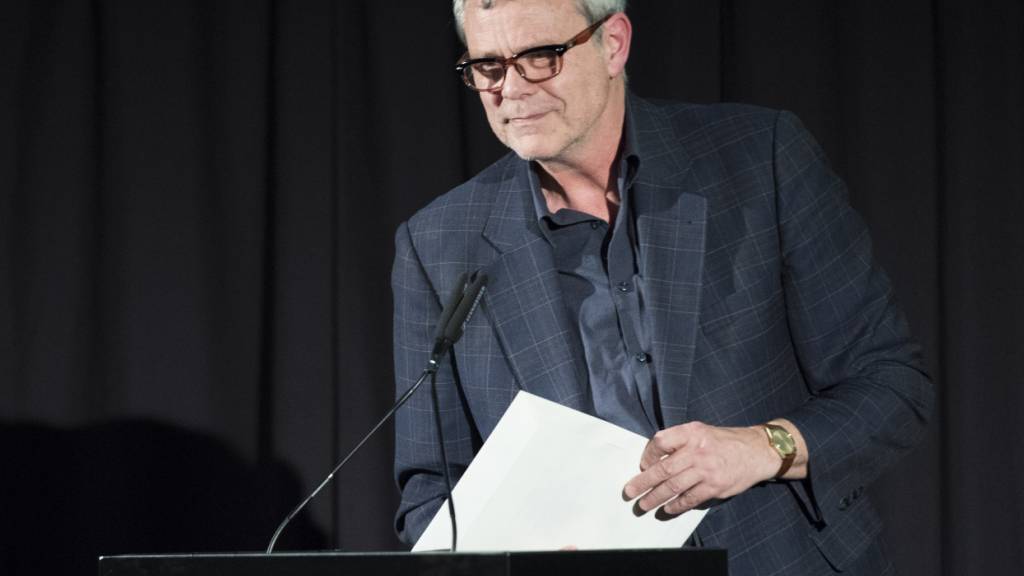 Der Autor Dieter Zwicky ist bekannt dafür, dass er der Sprache ein Eigenleben verleiht - so auch in seinem neuesten Buch. 2017 erhielt er für diese Kunst einen Schweizer Literaturpreis. (Archivbild)