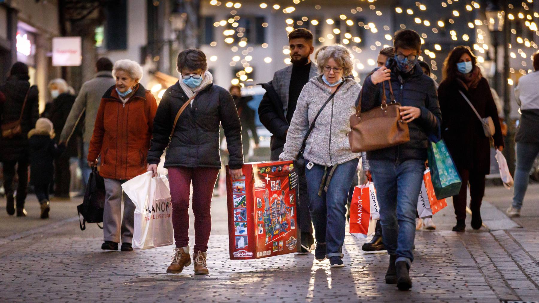 Einkaufsverhalten in der Schweiz zu Weihnachten 2021