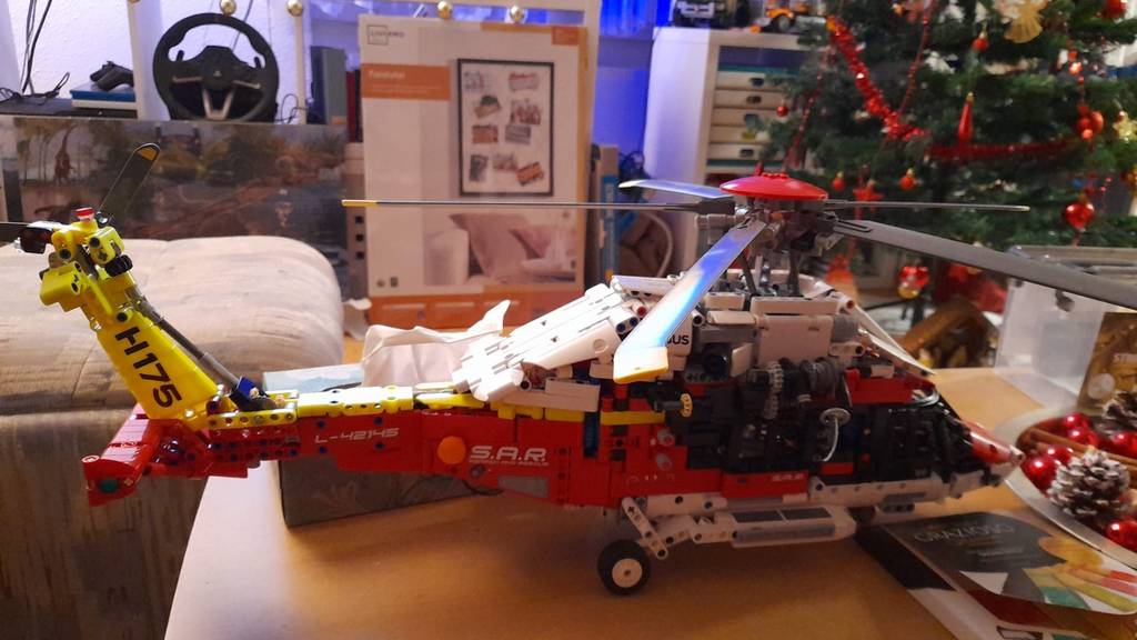 Larissa entdeckte «Lego Technic» aufgrund einer Knieverletzung