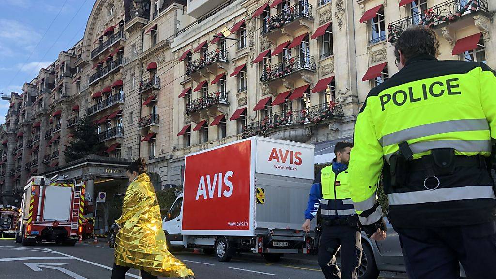 Nach einem Brandausbruch musste das Fünf-Sterne-Hotels Palace in Lausanne evakuiert werden.