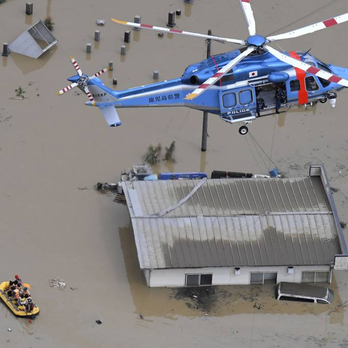Starker Regen bringt Tod und schwere Überschwemmungen nach Japan