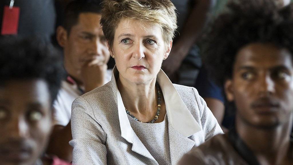 Nachlassende Wirkung von Rückkehrhilfen: Bundesrätin Simonetta Sommaruga gerät mit ihrer Asylpolitik erneut in die Kritik. (Archivbild)
