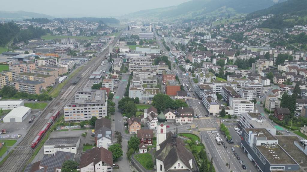 Ebikon soll Fusion mit Luzern prüfen