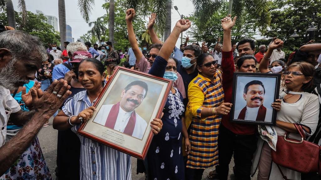 Sri Lankas Premierminister Rajapaksa tritt zurück