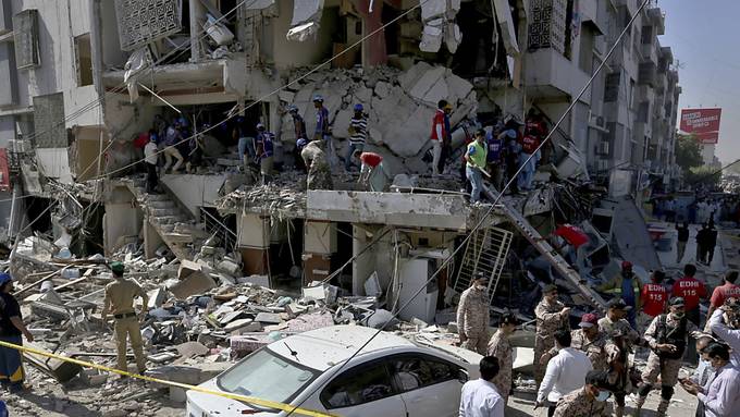 Tote und Verletzte bei Explosion in pakistanischer Metropole Karachi