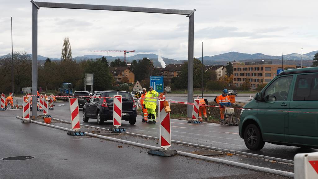 Ampeln regeln in Zukunft den Verkehr bei der Autobahnauffahrt Rheinfelden Ost