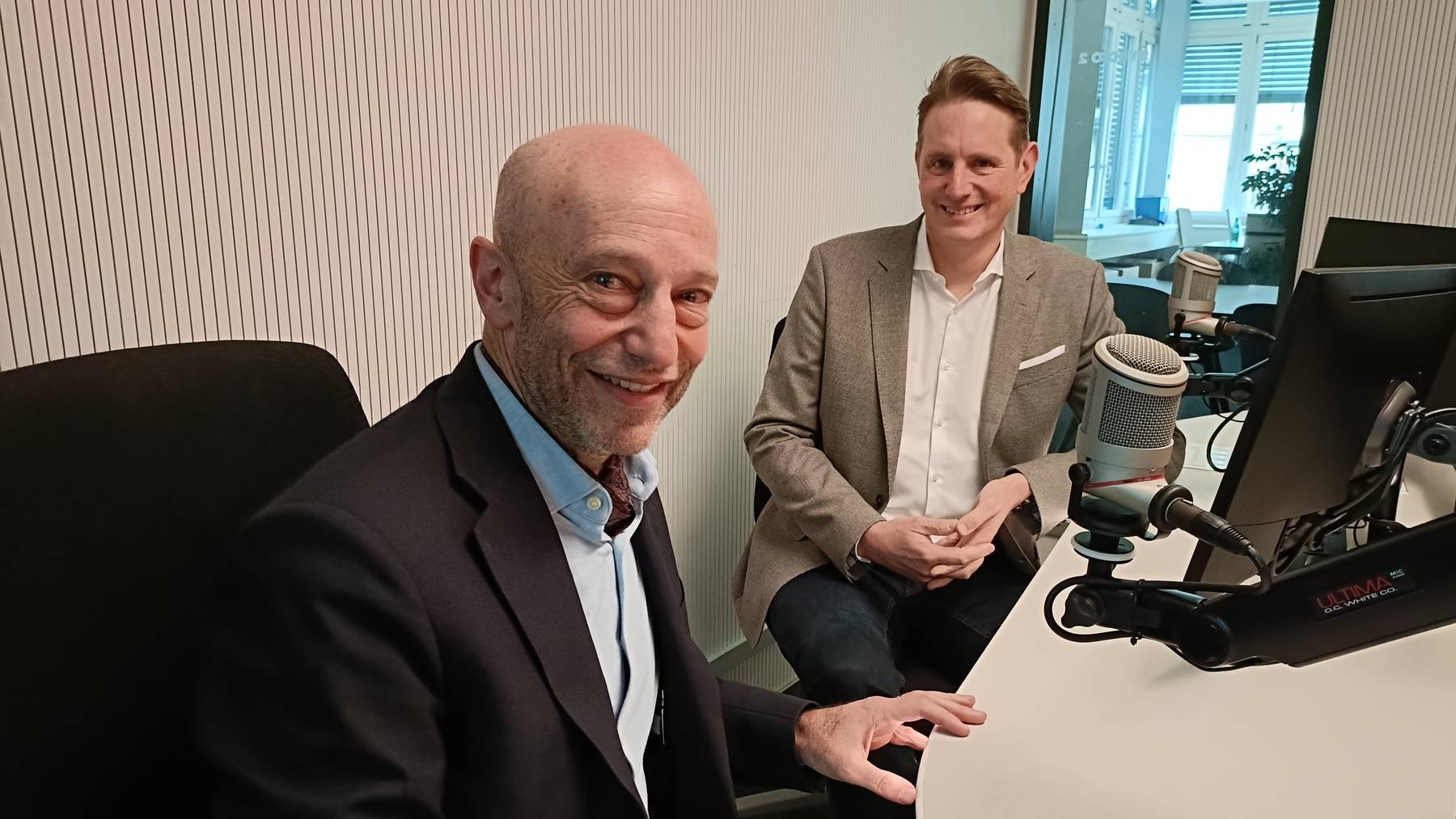 Daniel Bloch und Oliver Steffen bei Podcast Aufnahme