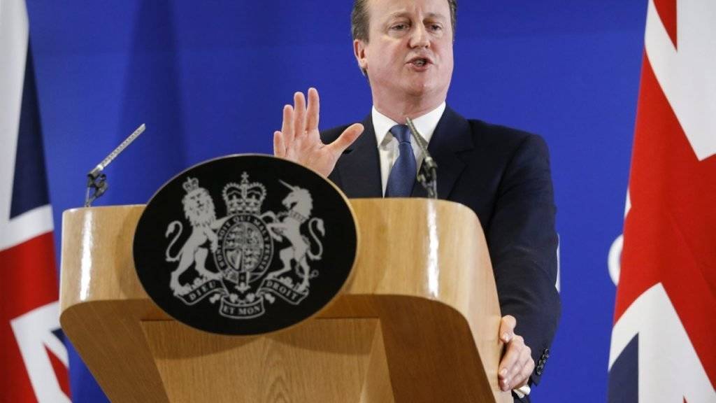 Der britische Premier David Cameron gab sich am Freitagabend am EU-Gipfel in Brüssel zufrieden mit dem, was er erreicht hat. Er wolle sich nun für den Verbleib des Königreiches in der EU einsetzen, sagte er nach den Marathonverhandlungen.
