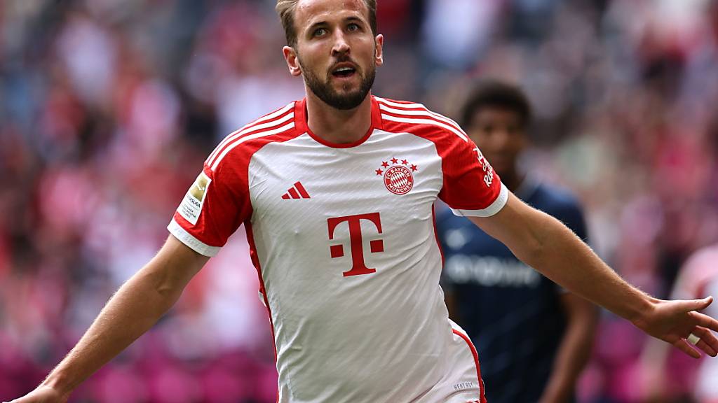 Bayern Münchens Stürmer Harry Kane schiesst gegen Bochum drei Tore