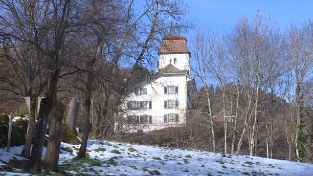 Schloss Rümlingen steht zum Verkauf
