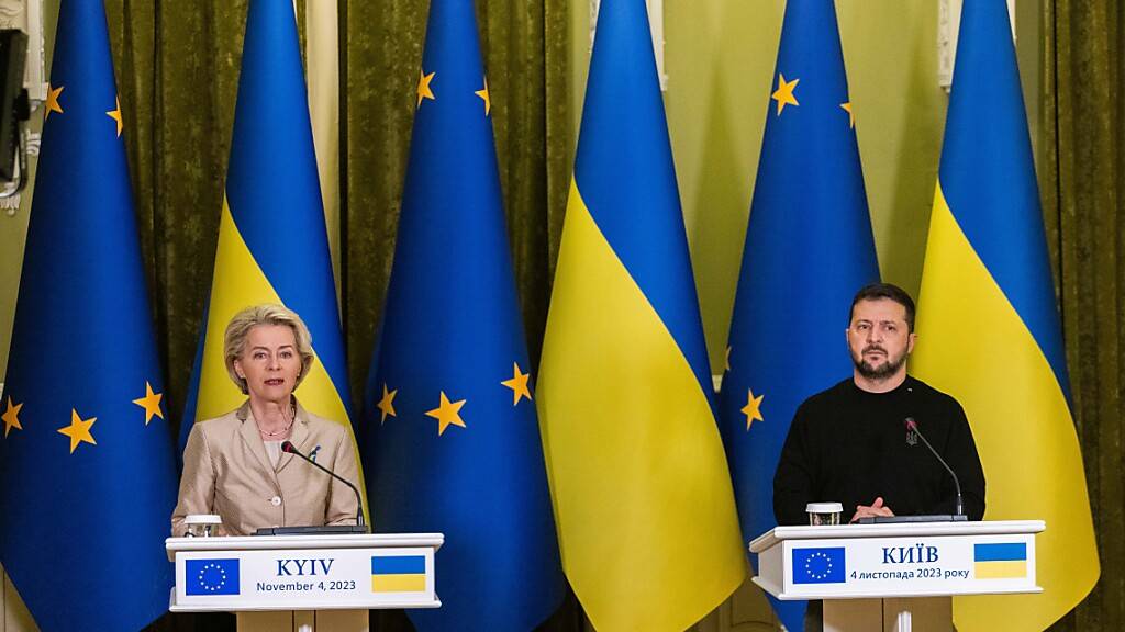 EU-Kommission Empfiehlt Beitrittsverhandlungen Mit Der Ukraine | Radio ...