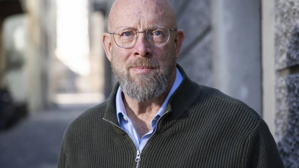 Neben den körperlichen Schmerzen müssen die Brandopfer von Crans-Montana nun auch lernen, die «Blicke der anderen» auszuhalten, sagt der Genfer Psychologe und Psychotherapeut Philip Jaffé.