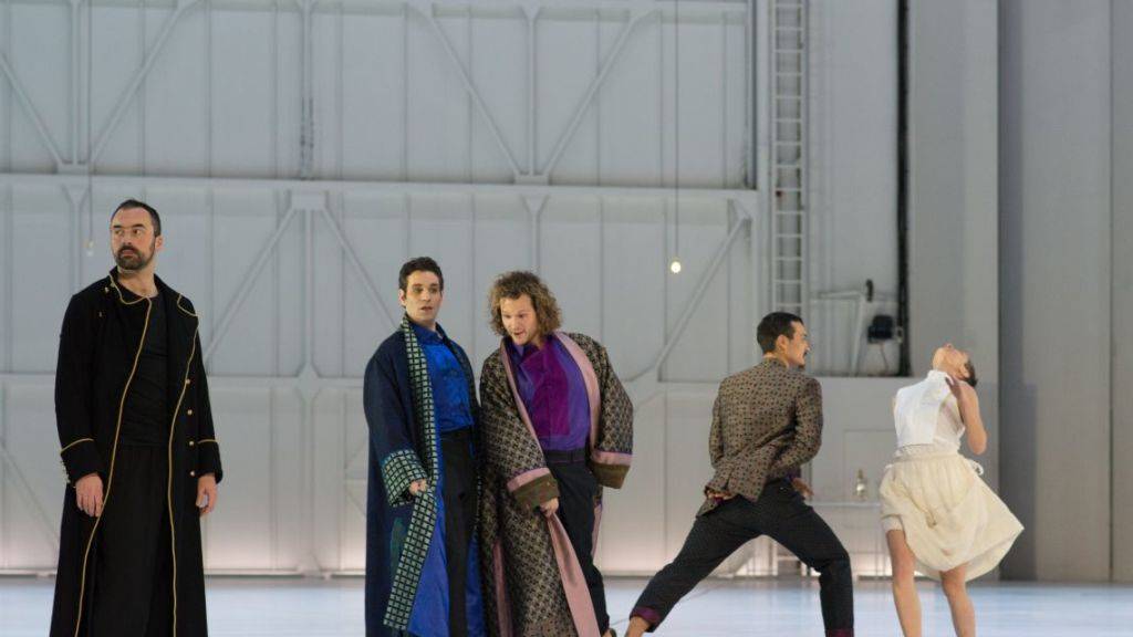 An Anne Teresa De Keersmaekers radikaler Neuinszenierung von Mozarts «Così fan tutte» haben sich am Donnerstag in Paris die Geister geschieden. (Handout)