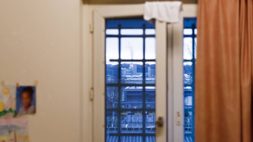 Im Gefängnis Winterthur ist ein 48-jähriger Häftling tot in seiner Zelle aufgefunden worden. (Symbolbild)