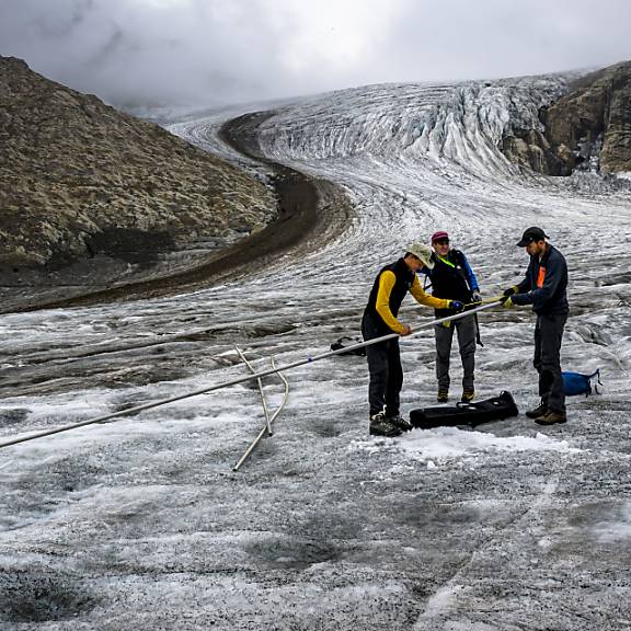 Bündner Gletscher schmilzt trotz Rettungsprojekt mit Kunstschnee