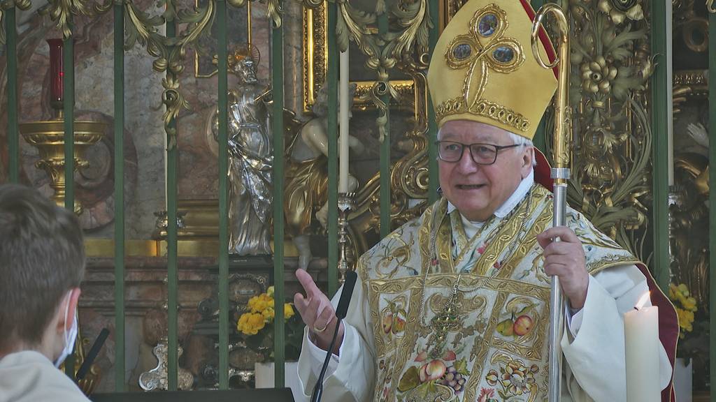 50 Menschen erhalten Ostersegen – Bischof setzt Vertrauen in die Jugend