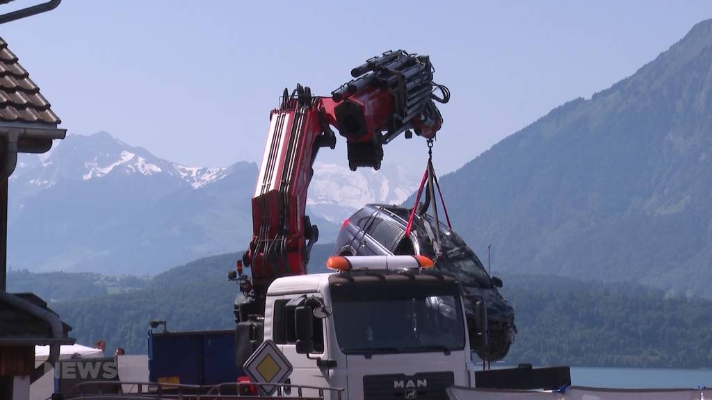 Autounfall Thunersee: Fahrer konnte nur noch tot geborgen werden