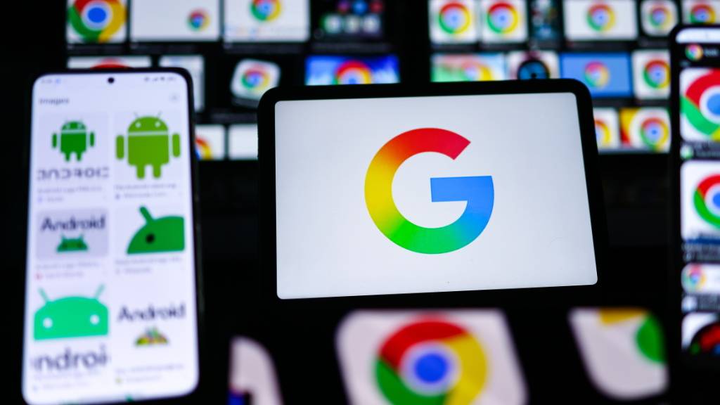 Die Wettbewerbskommission (Weko) hat gegen den US-Internetriesen Google eine Vorabklärung eingeleitet. Darin geht es um die Auswahl der Standard-Suchmaschine auf Android-Geräten.(Symbolbild)