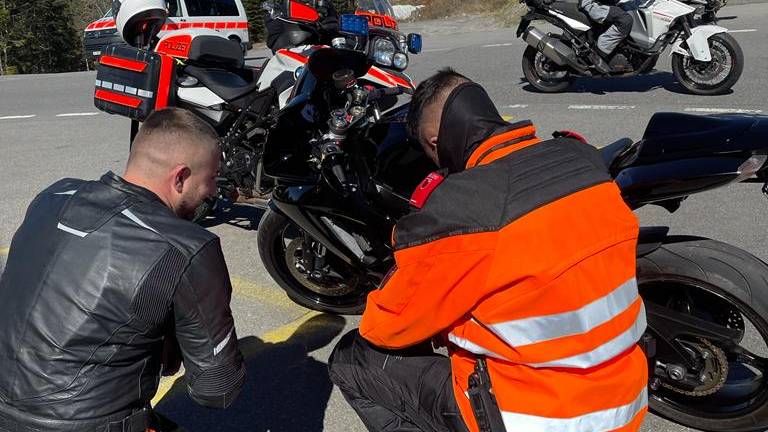 Saisonstart: Kantonspolizei mit Motorradfahrenden zufrieden
