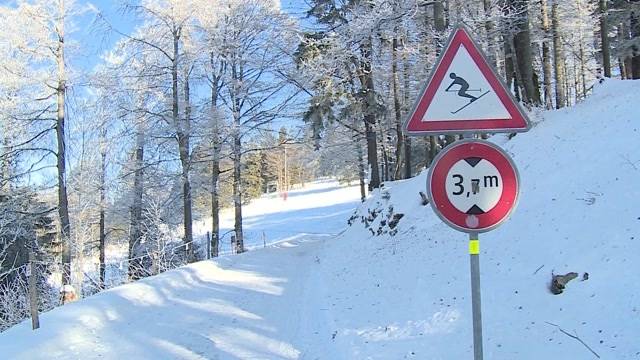 Wer hat den Skipisten-Schnee geräumt?