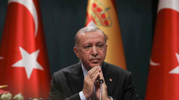 Erdogan greift Istanbuler Regierung an