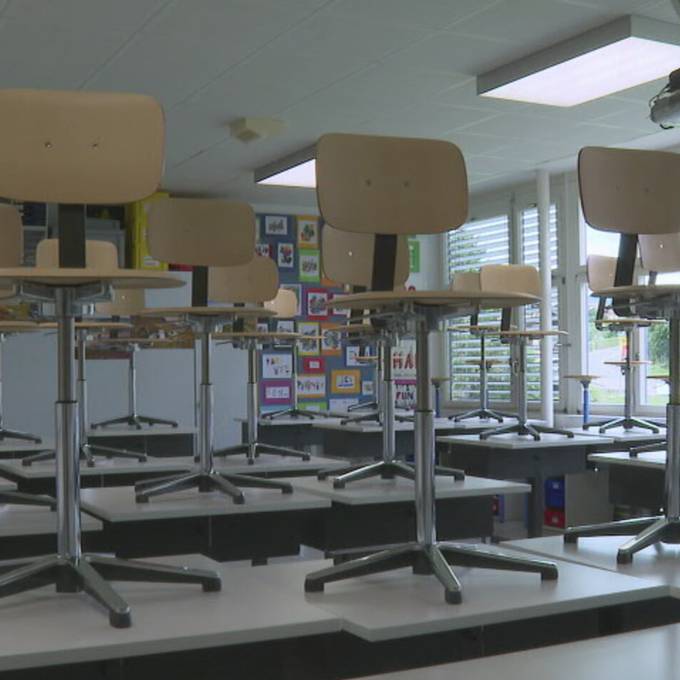 Schulferien sind bald vorbei: Es fehlen noch über 100 Lehrpersonen