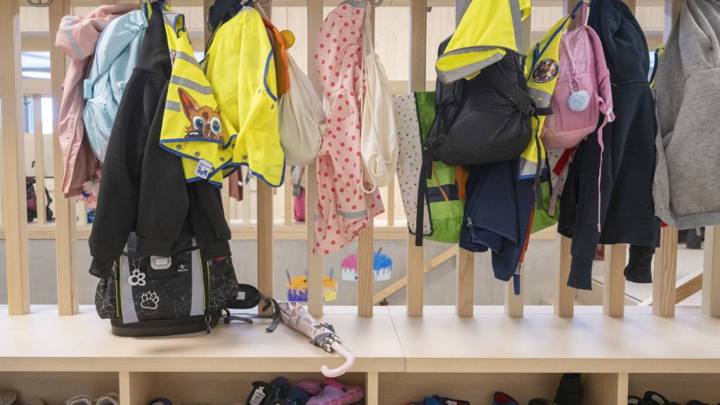 15 Prozent der Schweizer Bevölkerung verlassen die obligatorische Schule mit mangelnden Fähigkeiten im Lesen, Rechnen und adaptiven Problemlösen. (Symbolbild)