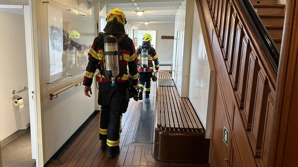 Feuerwehr auf dem Dampfschiff «Stadt Luzern»