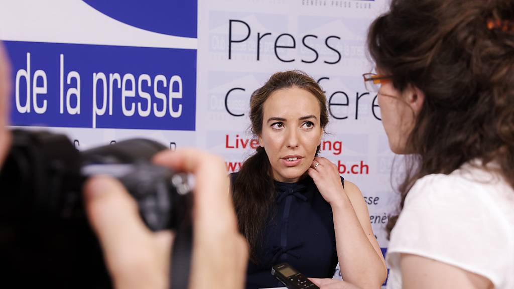 Stella Moris-Assange war beim «Club suisse de la presse» in Genf, um zur Unterstützung ihres Ehemannes, Wikileaks-Gründer Julian Assange, aufzurufen.