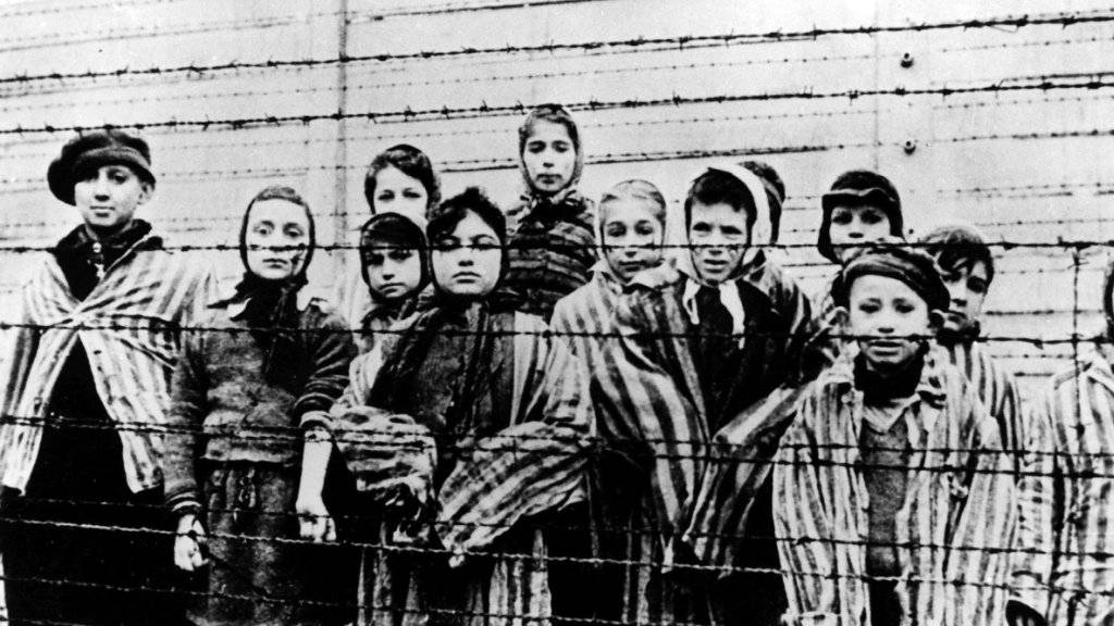 Während des Holocausts wurden auch gegen 66'000 Menschen aus Österreich getötet. Im Bild: Gefangene im Nazi-Konzentrationslager Auschwitz im Gebiet des heutigen Polen. (Symbolbild)