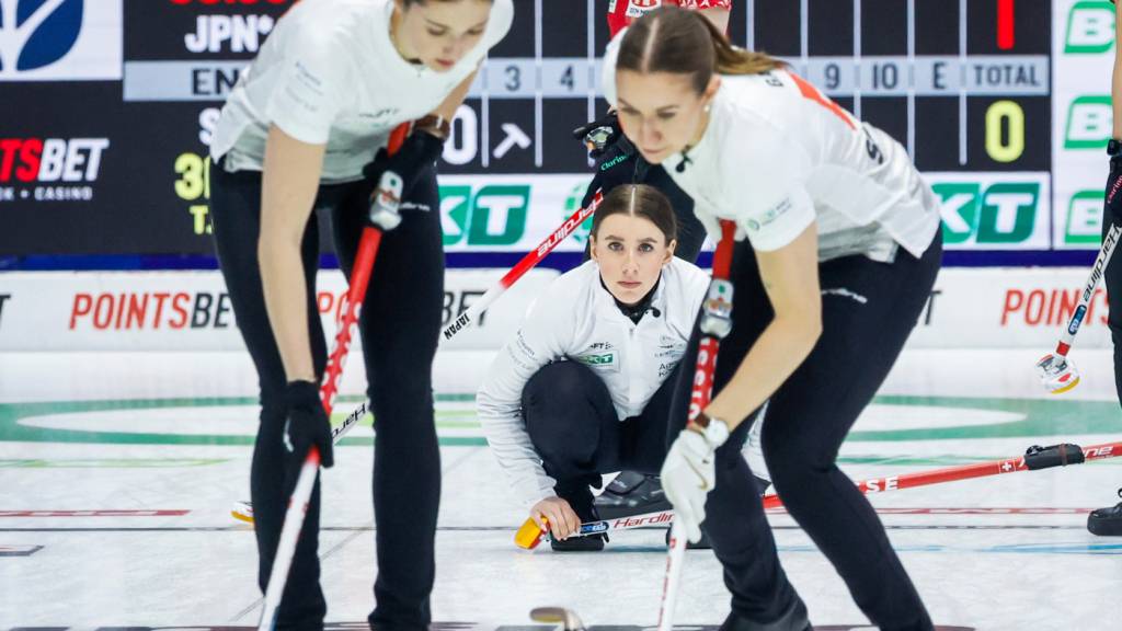 Das junge Schweizer Team um Skip Xenia Schwaller lässt an der WM in Calgary auf eine Niederlage einen Sieg folgen
