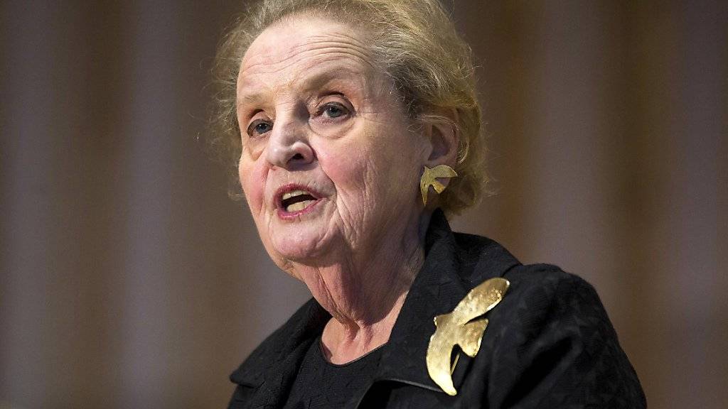 Zu den Unterschreiberinnen der Erklärung gegen Trumps neuen Einreisebann gehört auch die ehemalige US-Aussenministerin Madeleine Albright. (Archiv)