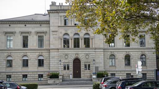 Die Zuger Regierungs- und Stadtratskandidaten präsentieren sich auf Central