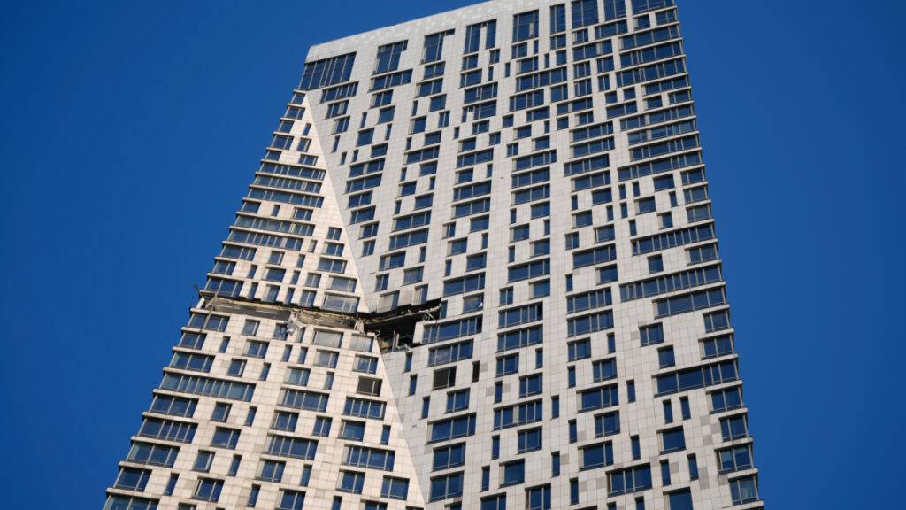 Ukrainische Drohne trifft Wohnhaus nahe dem Zentrum Moskaus