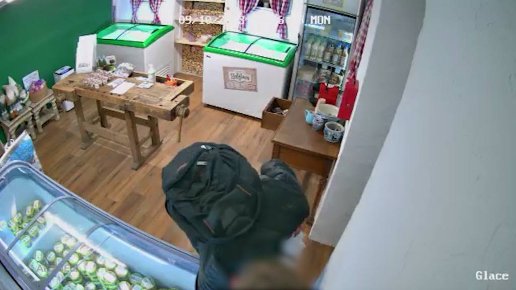 Wiederholungstäter: Dieb schlägt erneut beim Schlossrueder Hofladen zu