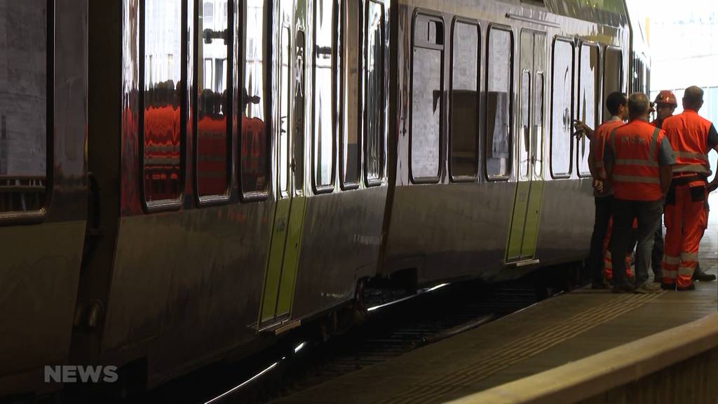 Schockmoment: BLS-Zug entgleist kurz vor Abfahrt im Bahnhof Bern