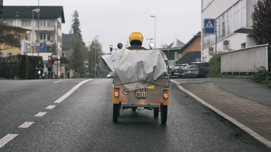 Pöstler sollen im Winter auf privaten Velos Päckli austeilen