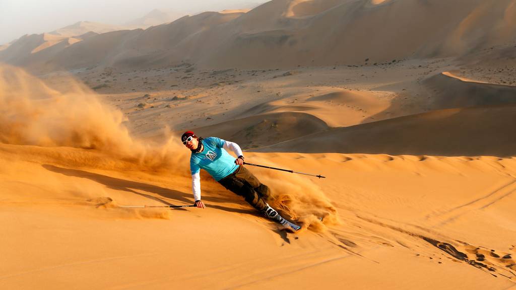 Dünenskifahren in Namibia